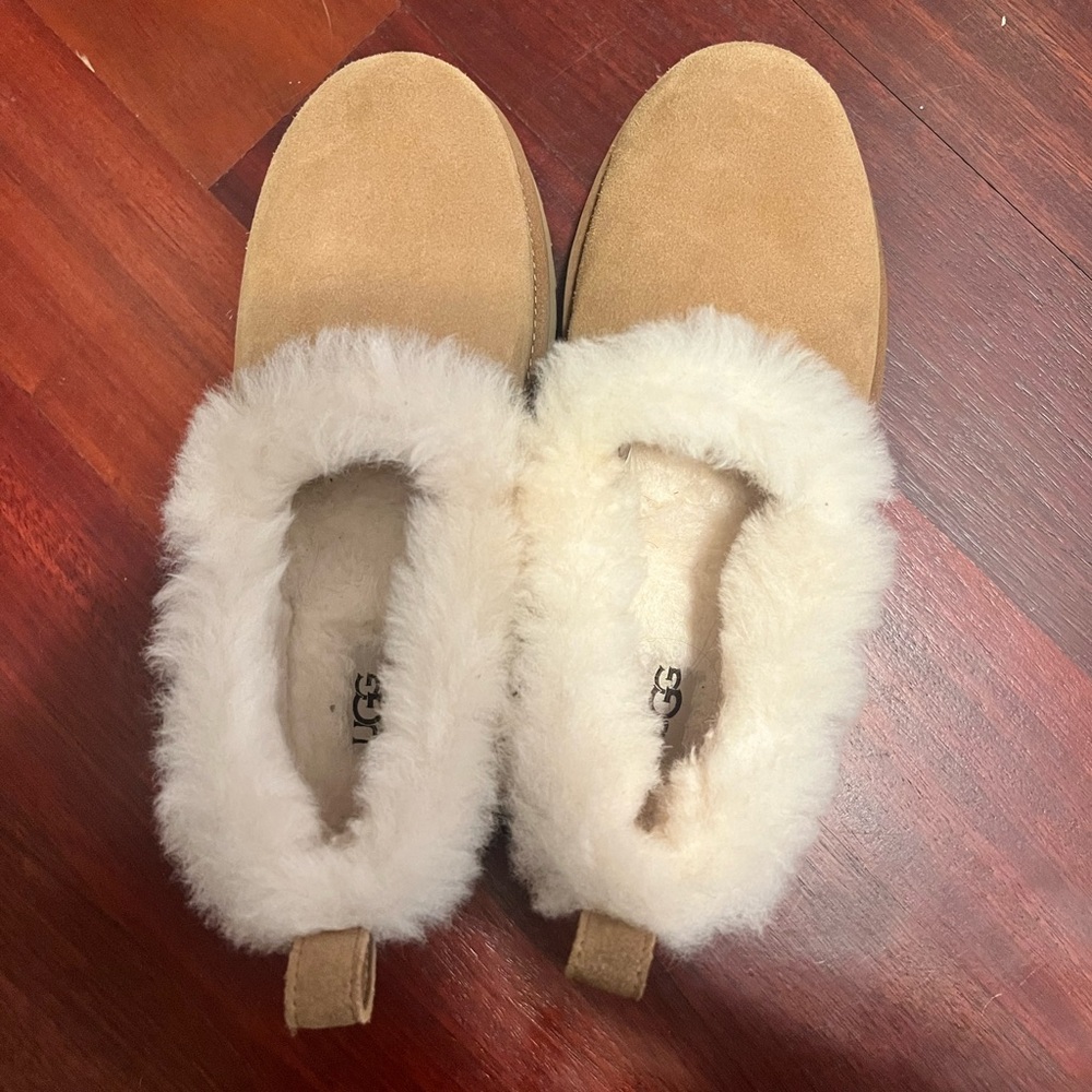 UGG platform slippers